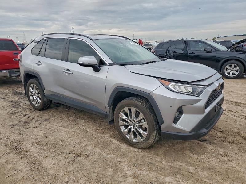 2021 TOYOTA RAV4 XLE P #3318022378