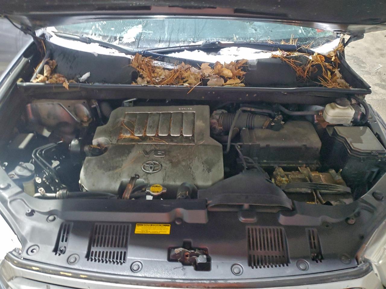 TOYOTA HIGHLANDER BASE