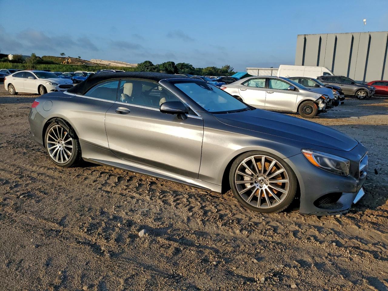 MERCEDES-BENZ S-CLASS 550