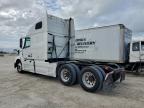 Lot #3301717363 2016 VOLVO VN VNL