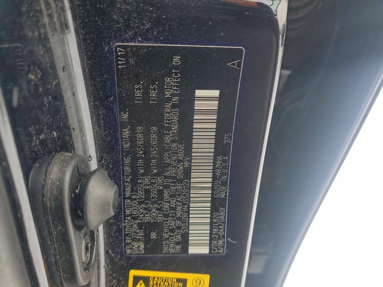 TOYOTA HIGHLANDER SE