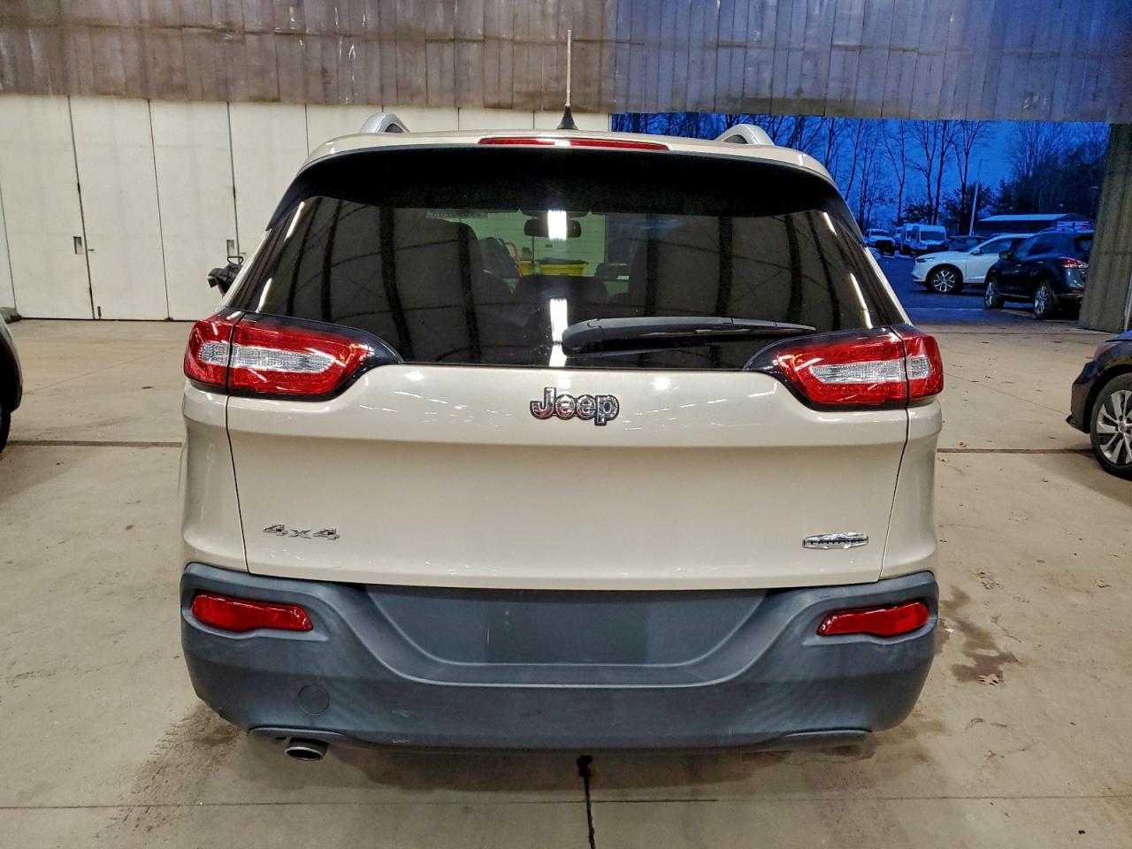 JEEP GRAND CHEROKEE LATITUDE