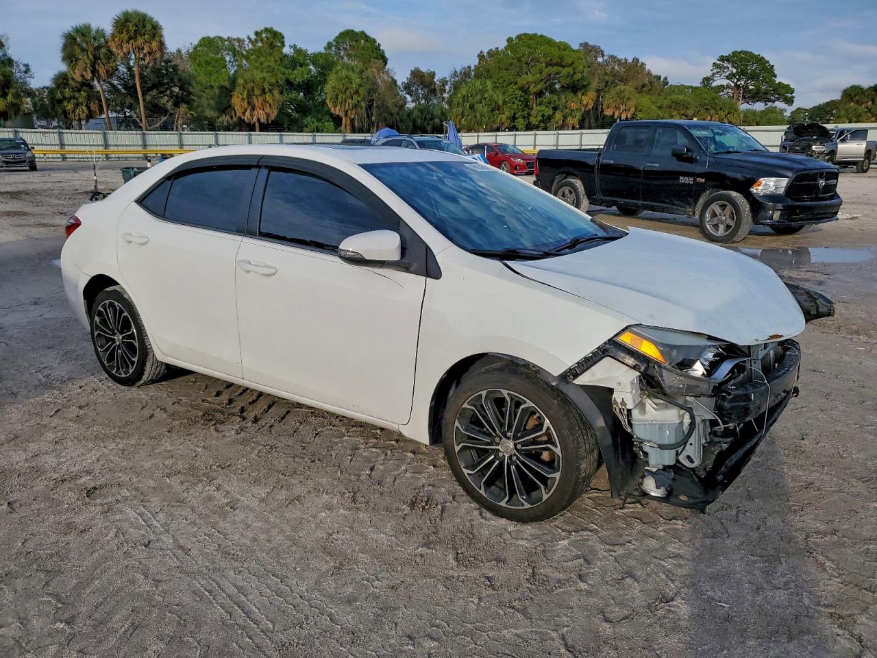 Lot #3315938087 2015 TOYOTA COROLLA L