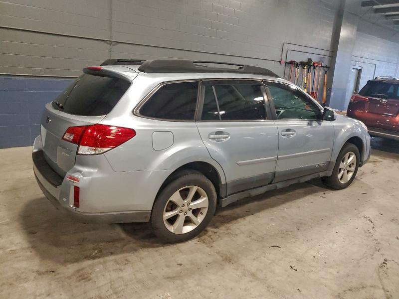 2013 SUBARU OUTBACK 2. #3302904965