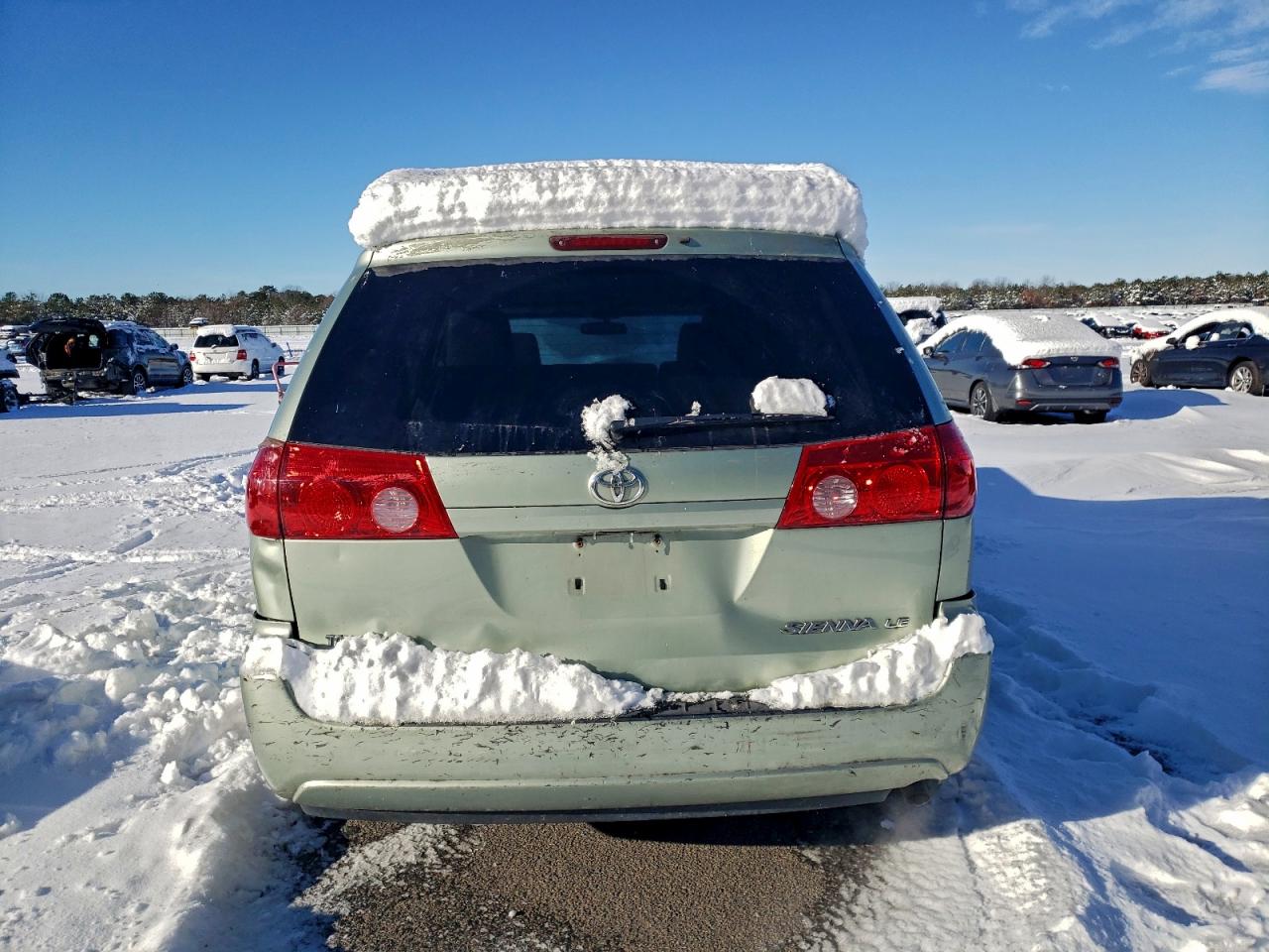 Lot #3318875015 2010 TOYOTA SIENNA CE
