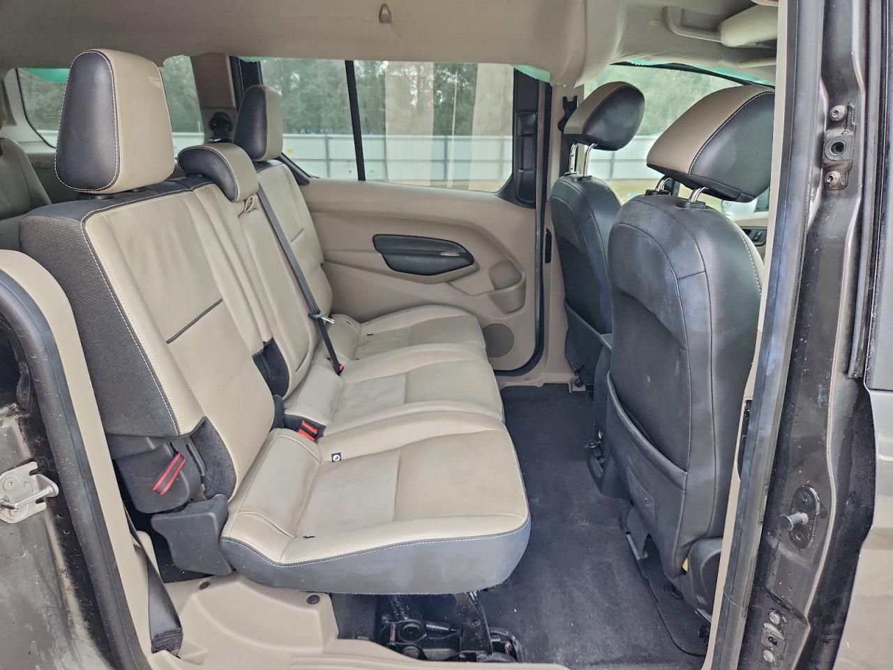 FORD TRANSIT CONNECT TITANIUM