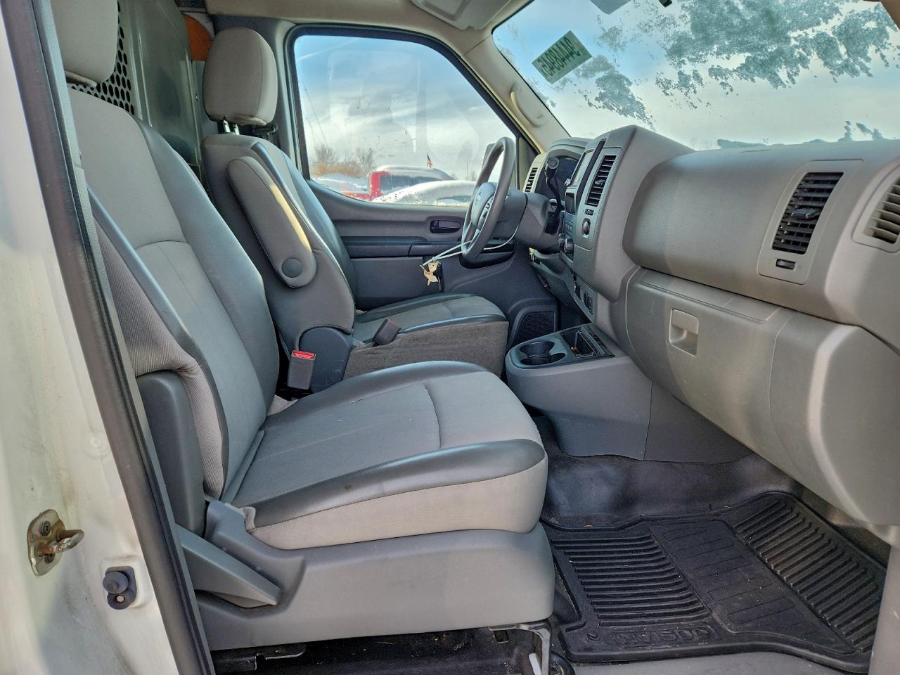 NISSAN NV1500 1500 S