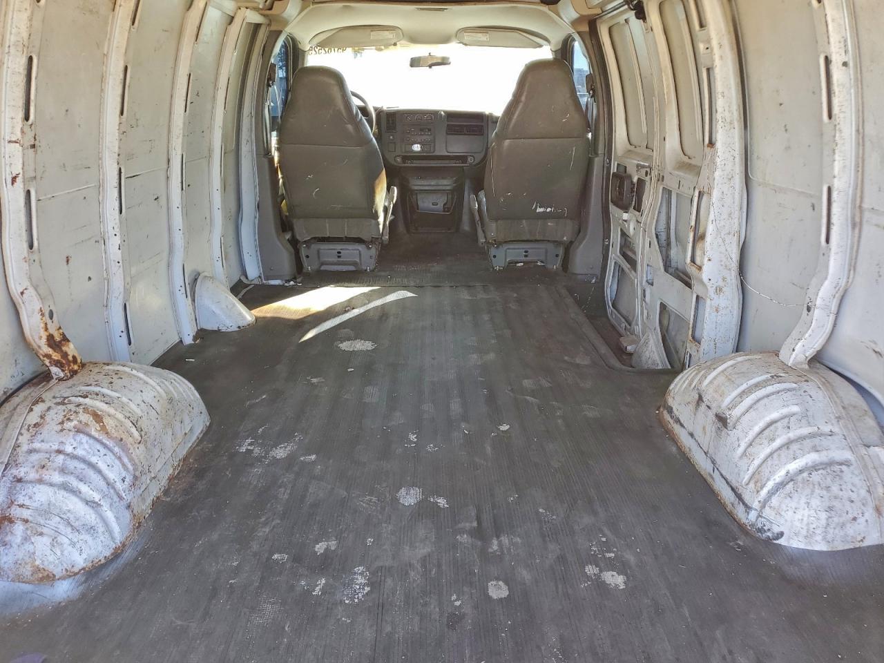 Lot #3308525514 2004 CHEVROLET EXPRESS