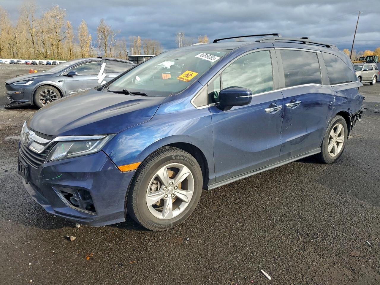 Lot #3311606224 2018 HONDA ODYSSEY EX