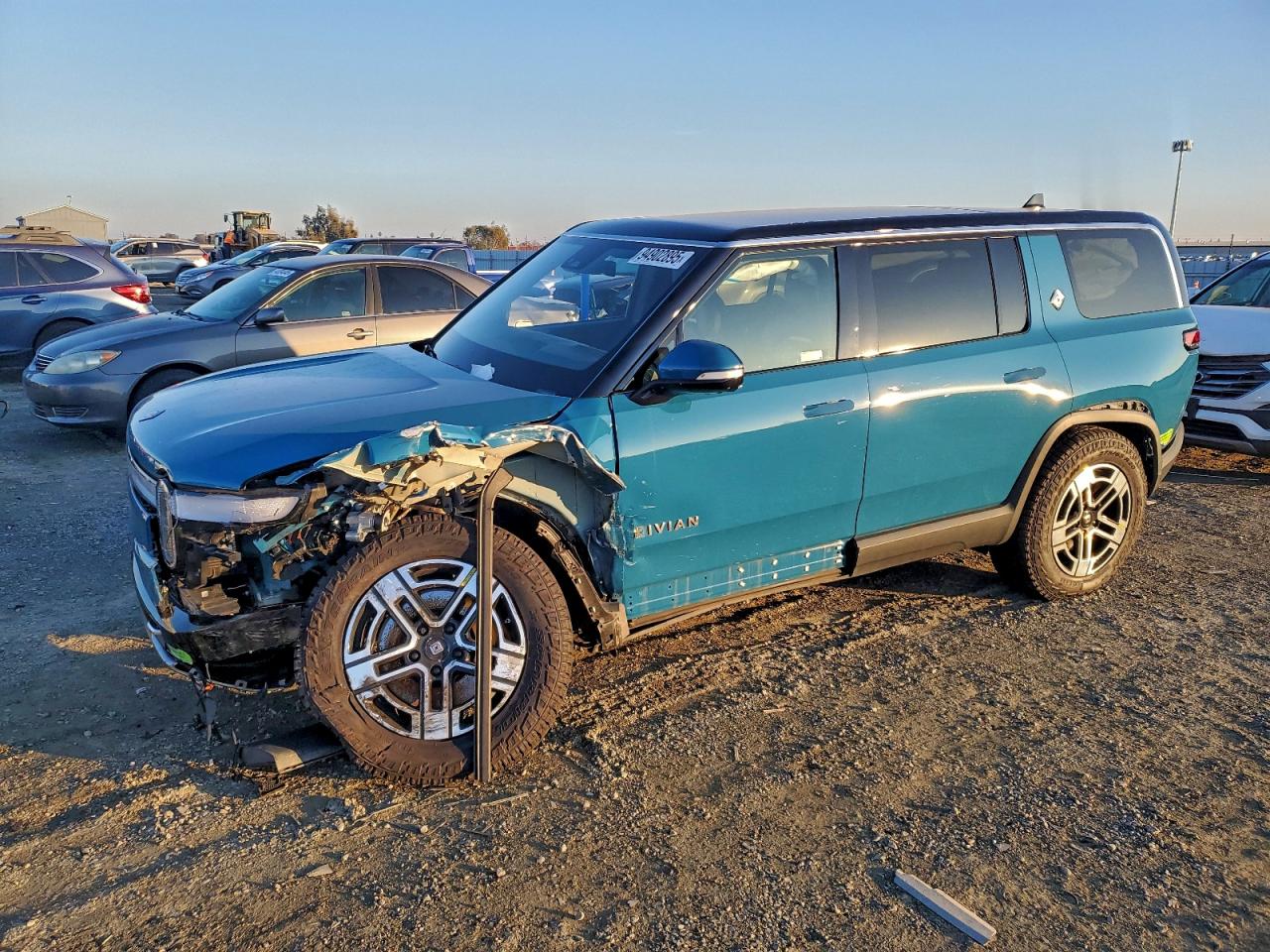 RIVIAN R1S ADVENTURE