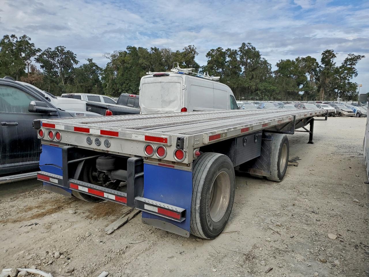Lot #3302855954 2009 UTILITY TRAILER