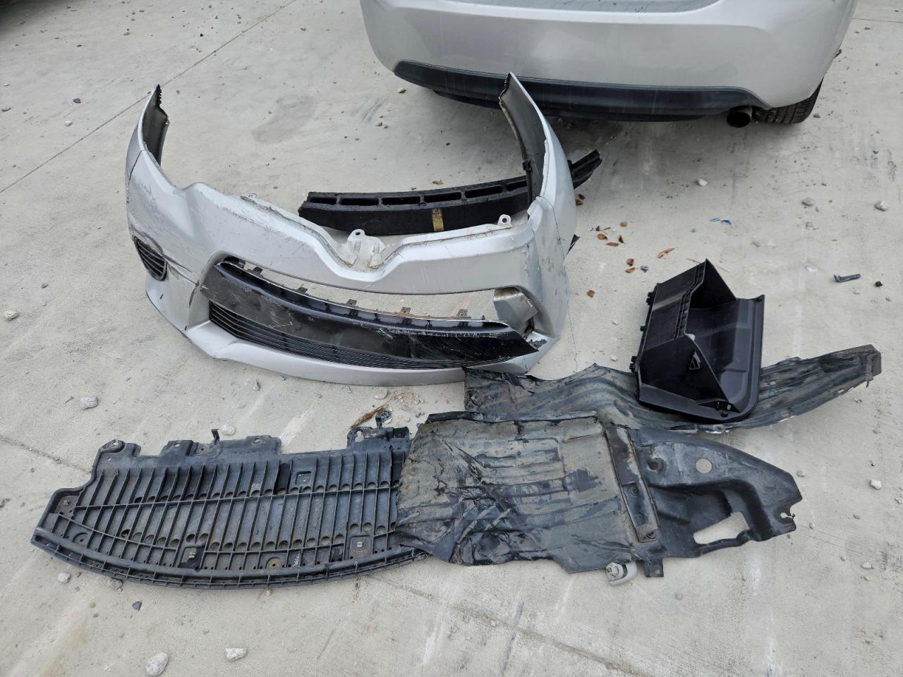 Lot #3311521232 2015 TOYOTA COROLLA L