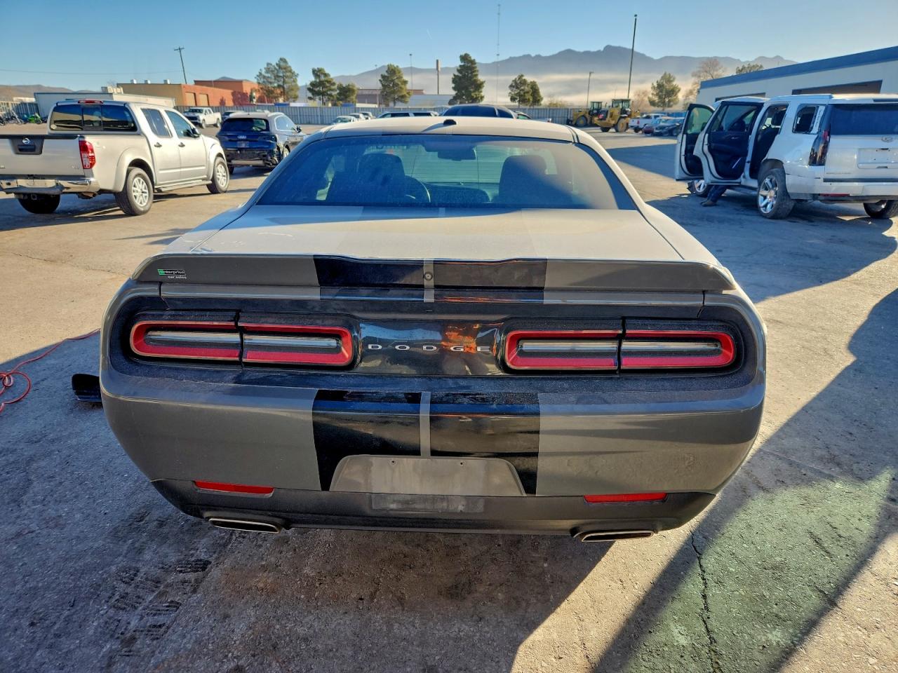 Lot #3318053384 2019 DODGE CHALLENGER