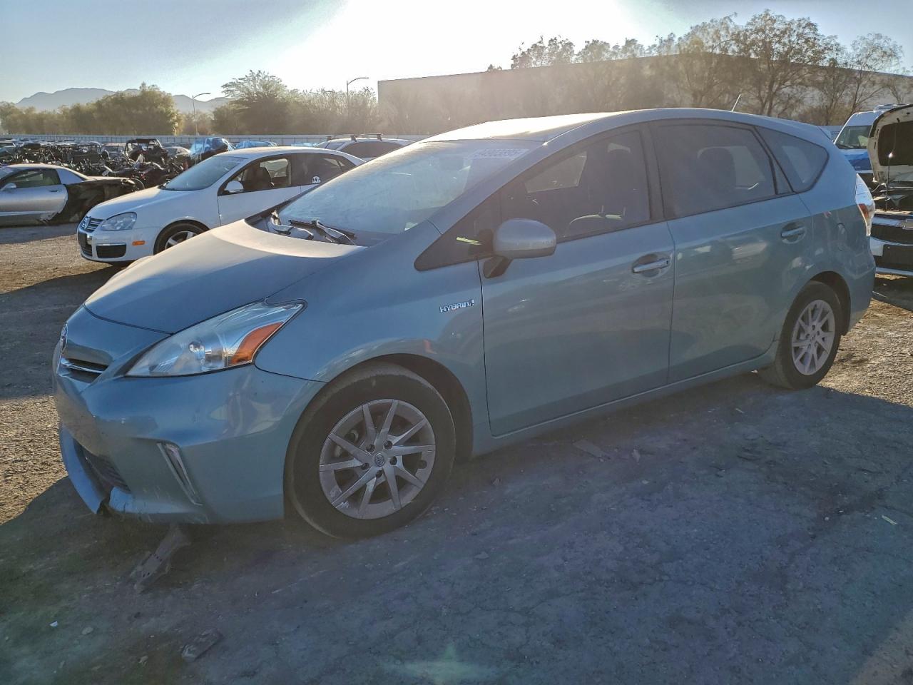 TOYOTA PRIUS V