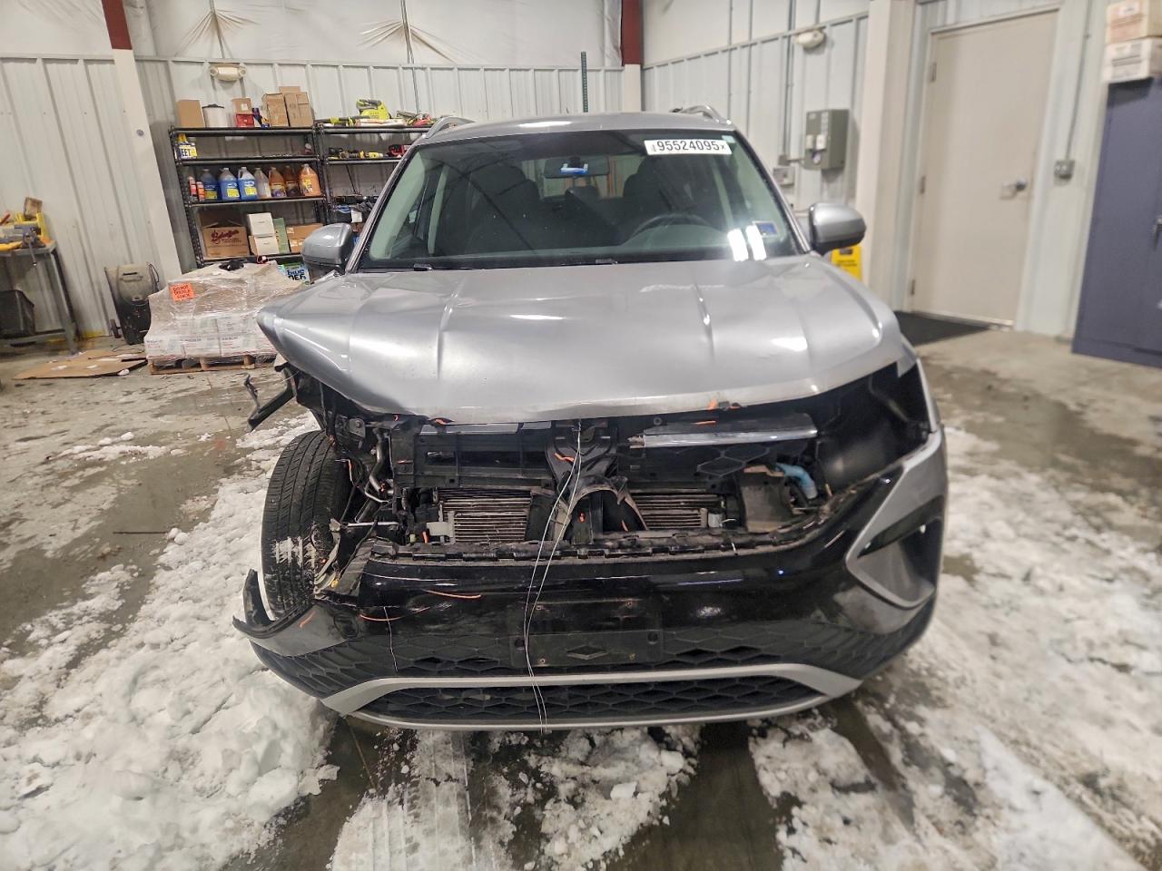 Lot #3316003797 2022 VOLKSWAGEN TAOS SE