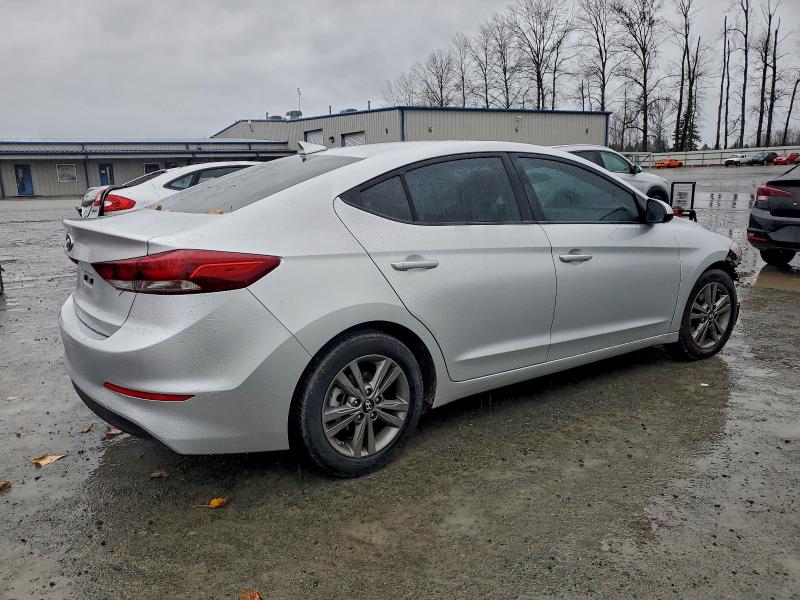 2018 HYUNDAI ELANTRA SE #3318054403