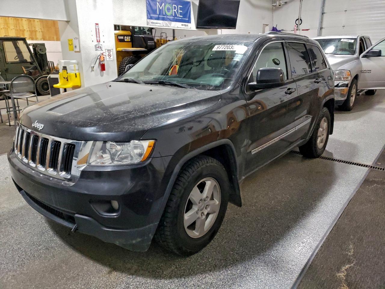 Lot #3318938926 2011 JEEP GRAND CHER