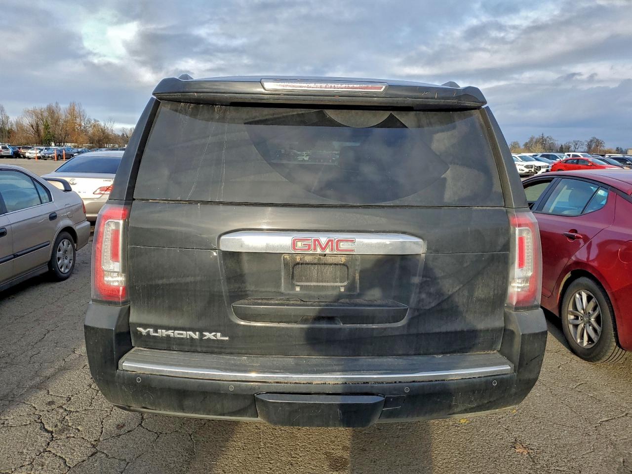 GMC YUKON DENALI