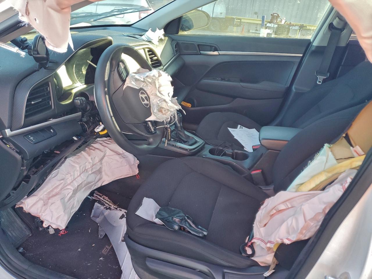 Lot #3312808100 2019 HYUNDAI ELANTRA SE