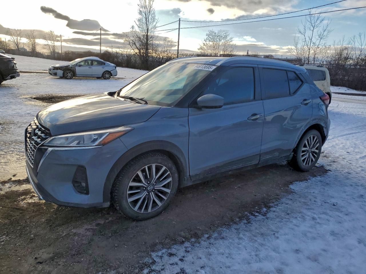 NISSAN KICKS SV