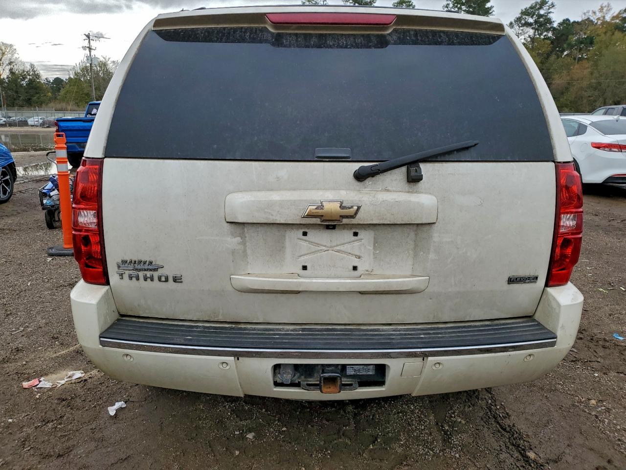 CHEVROLET TAHOE C1500 LTZ