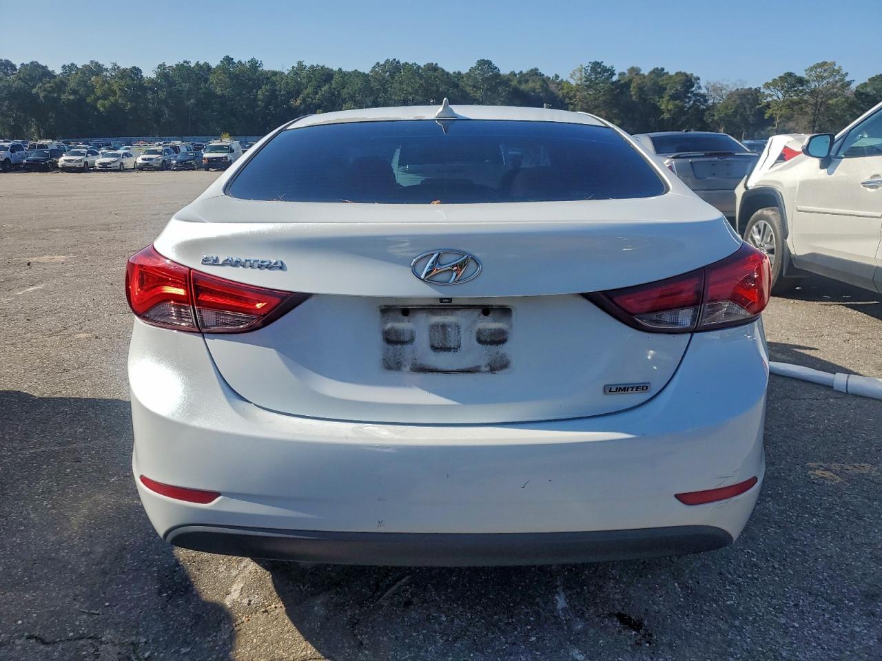 HYUNDAI ELANTRA SE