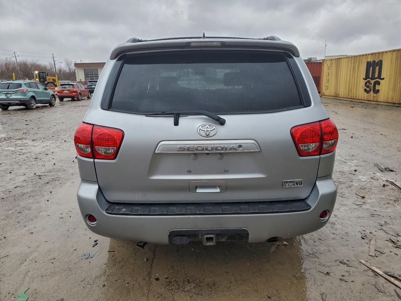 TOYOTA SEQUOIA SR5