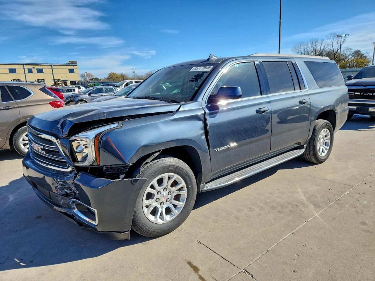 GMC YUKON C1500 SLT