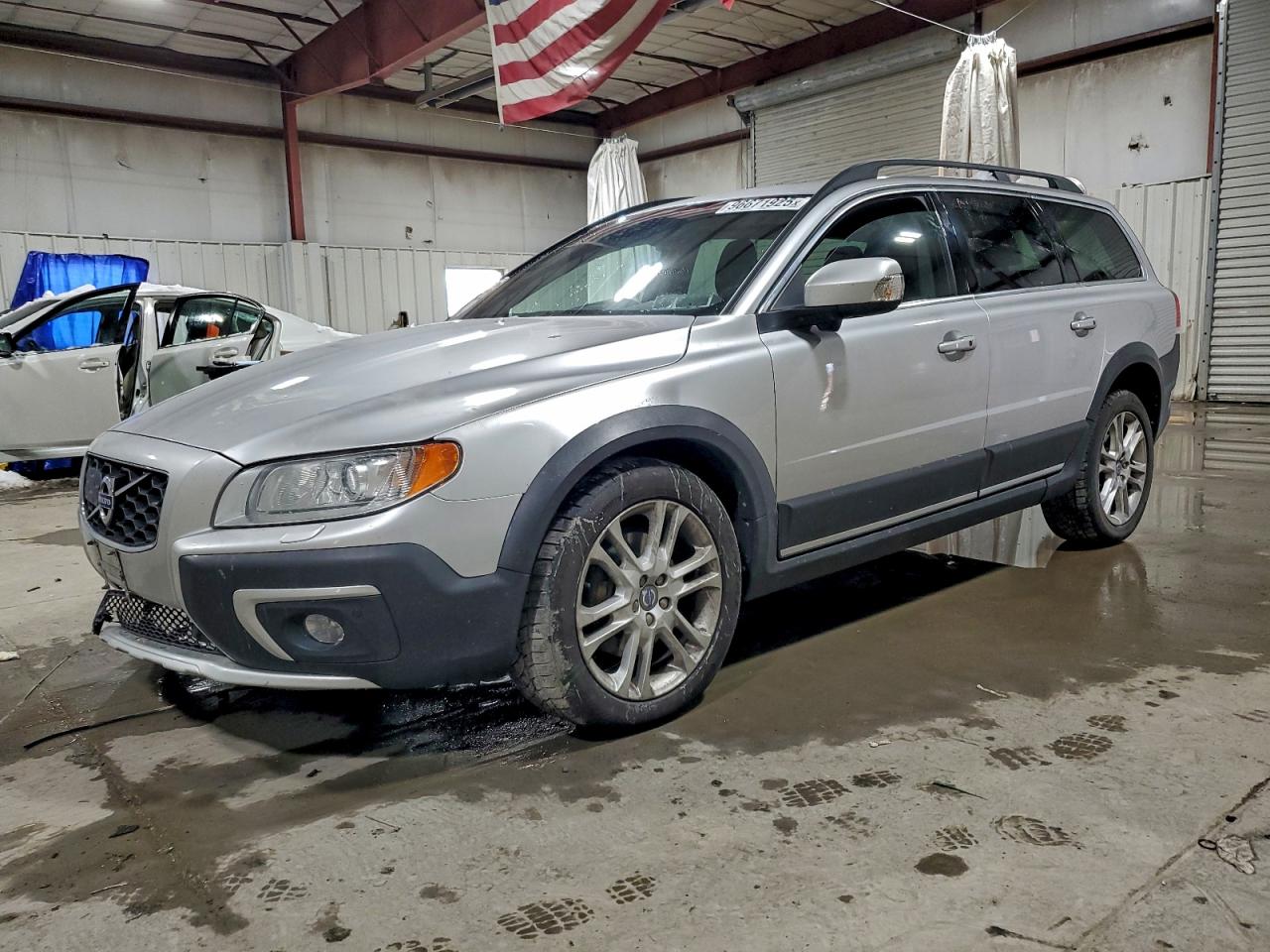 Lot #3317760112 2016 VOLVO XC70 T5 PL