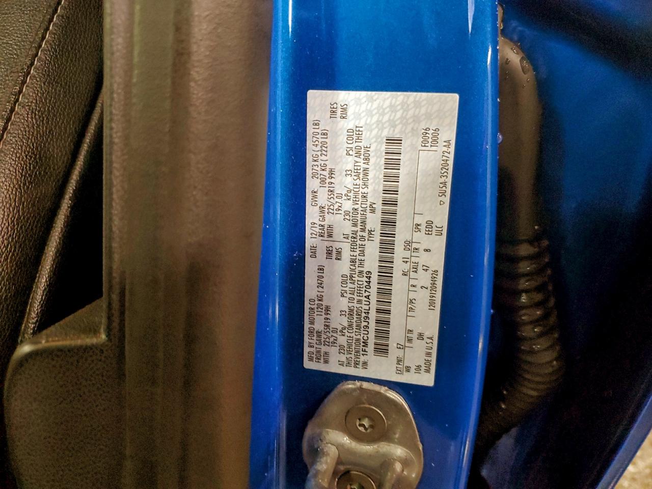 FORD ESCAPE TITANIUM