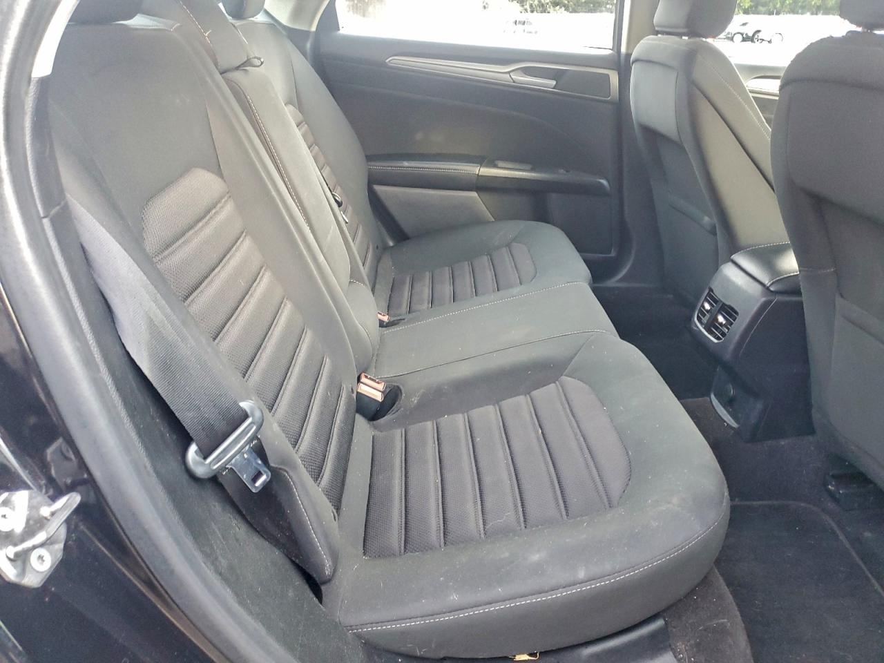 Lot #3315904083 2019 FORD FUSION SE