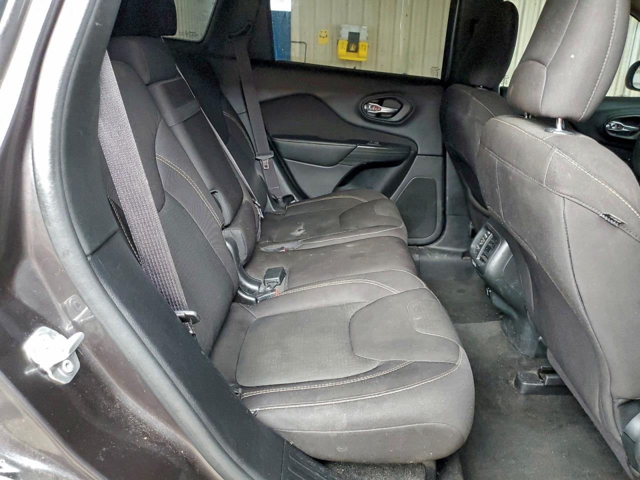 JEEP GRAND CHEROKEE LATITUDE