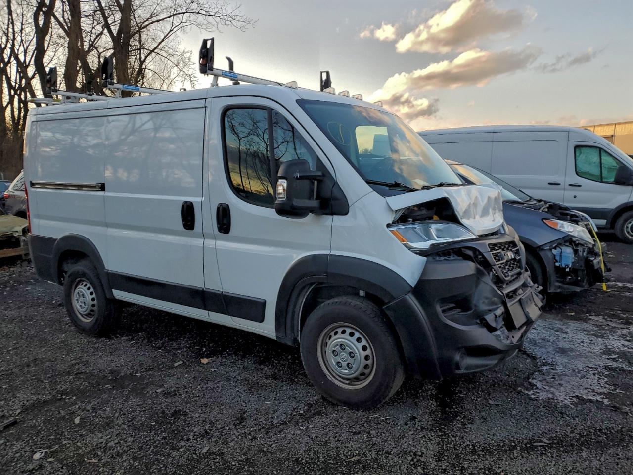 RAM PROMASTER 1500 STANDARD