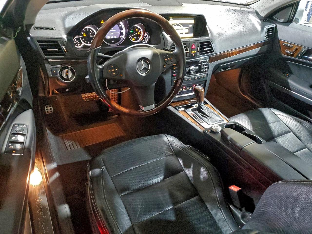 MERCEDES-BENZ E-CLASS 550