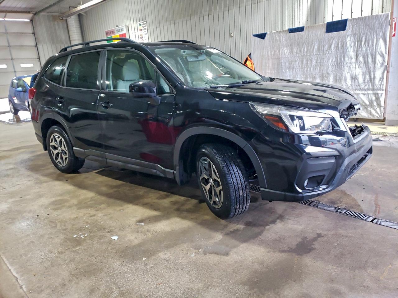 SUBARU FORESTER PREMIUM