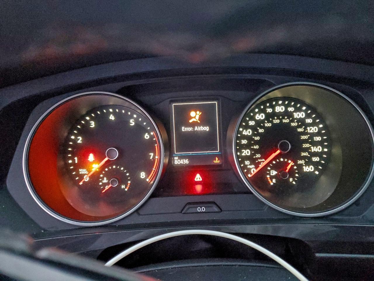 VOLKSWAGEN TIGUAN SE