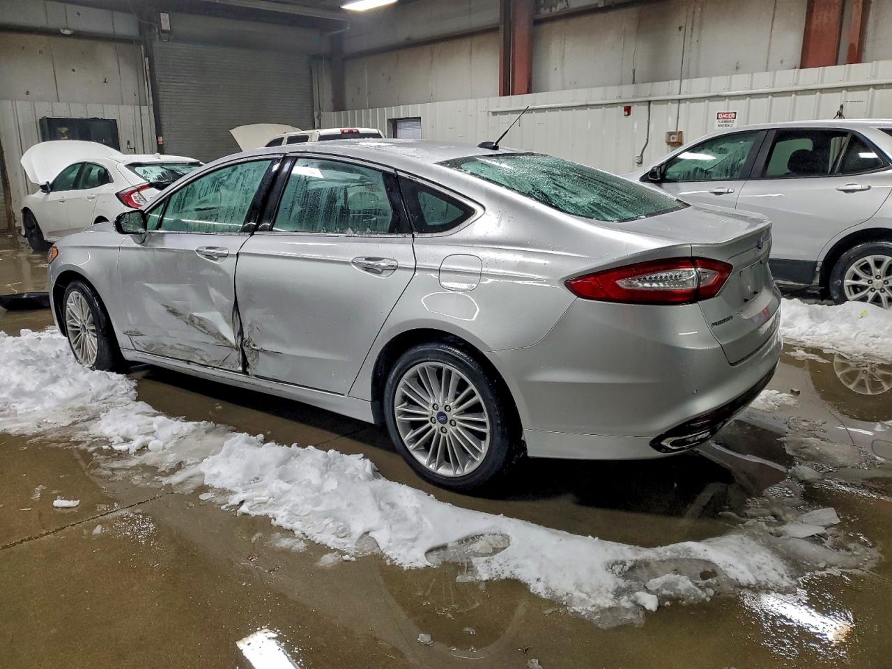 FORD FUSION SE