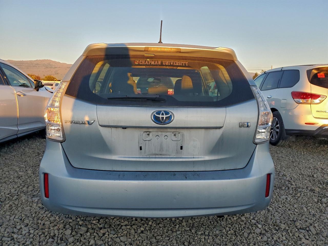 TOYOTA PRIUS V