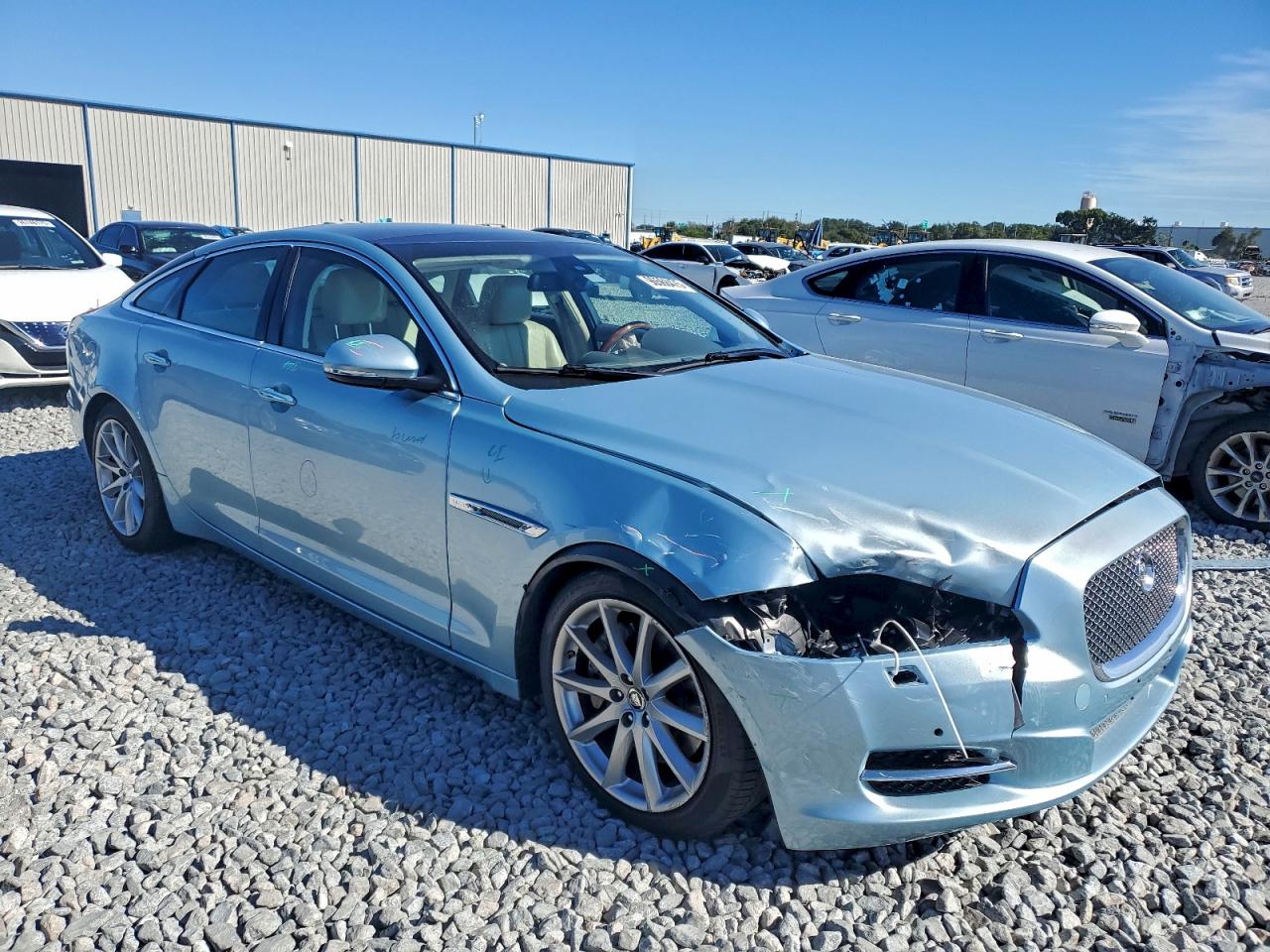 JAGUAR XJ