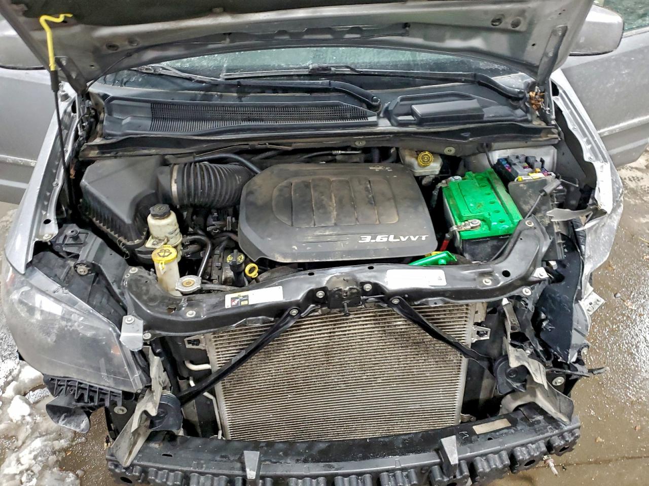 CHRYSLER TOWN & COUNTRY S