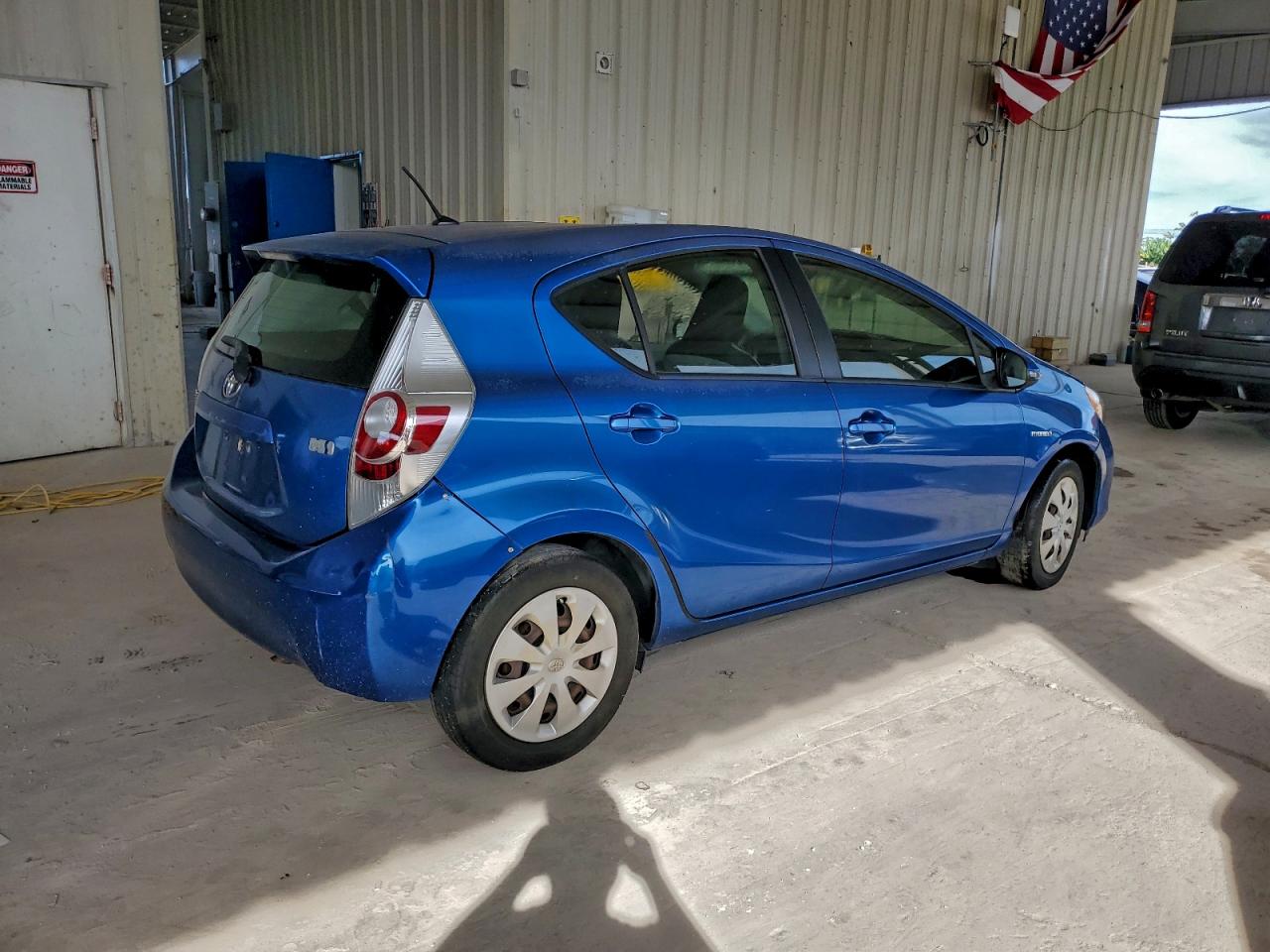 Lot #3316803401 2012 TOYOTA PRIUS C