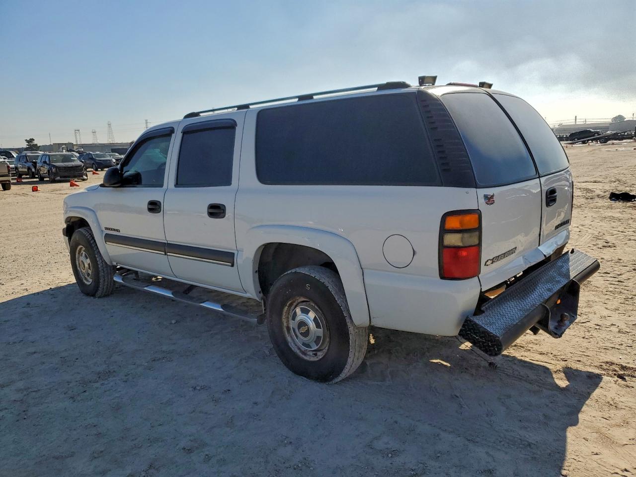 Lot #3318022388 2004 CHEVROLET SUBURBAN C