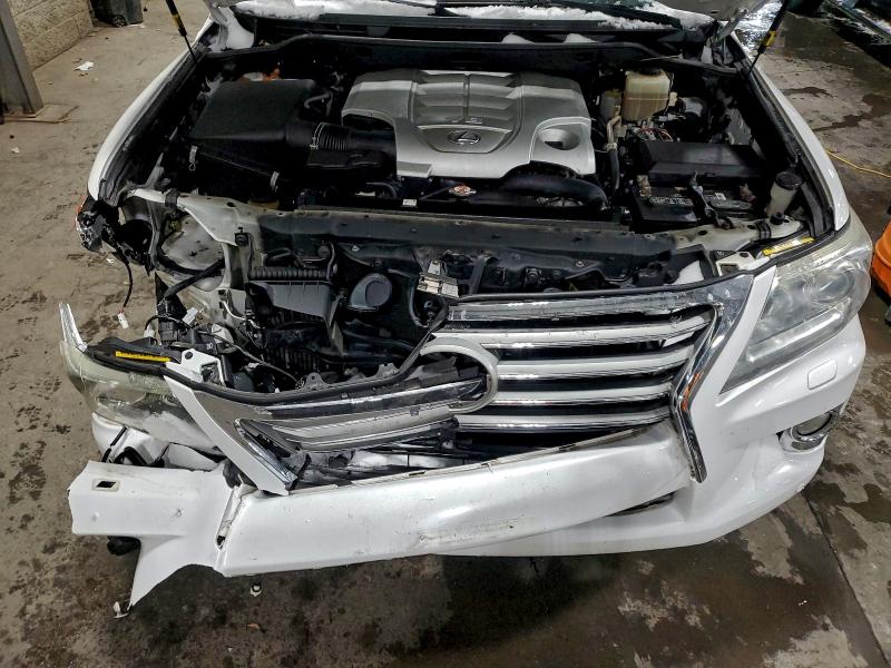 2013 LEXUS LX 570 #3303619932
