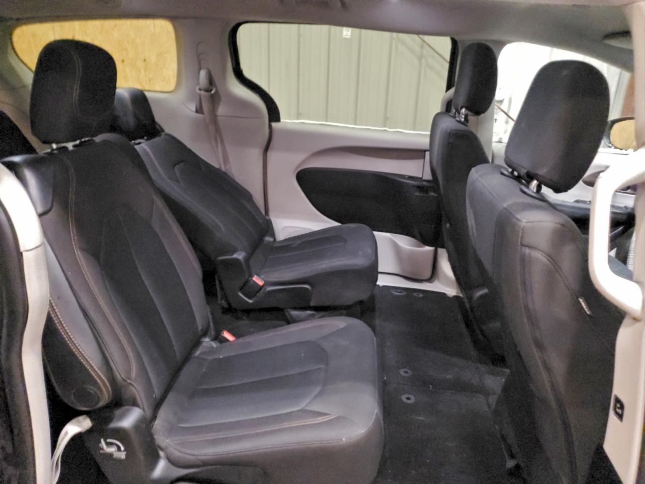 CHRYSLER PACIFICA TOURING