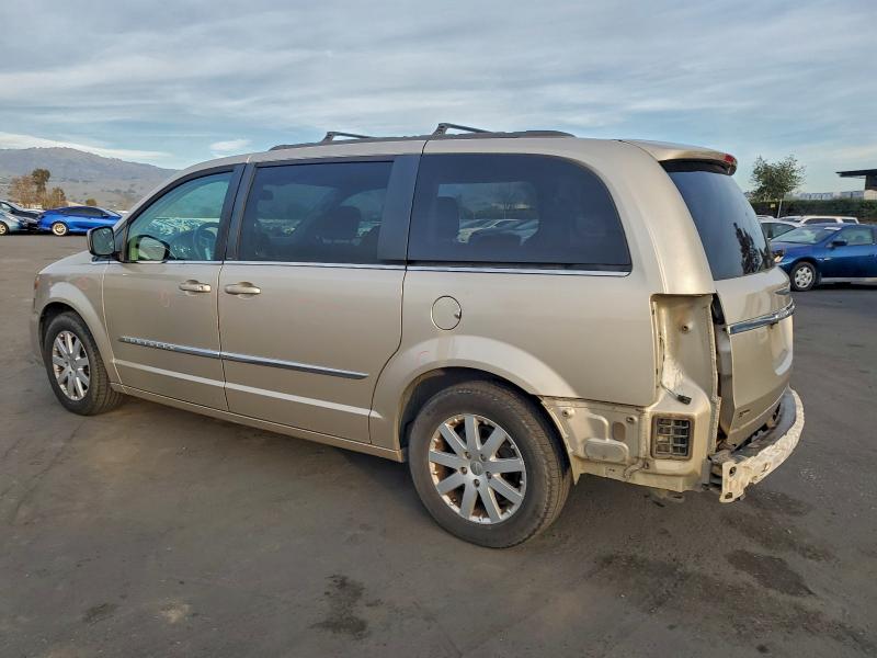 2014 CHRYSLER TOWN & COU #3305443183