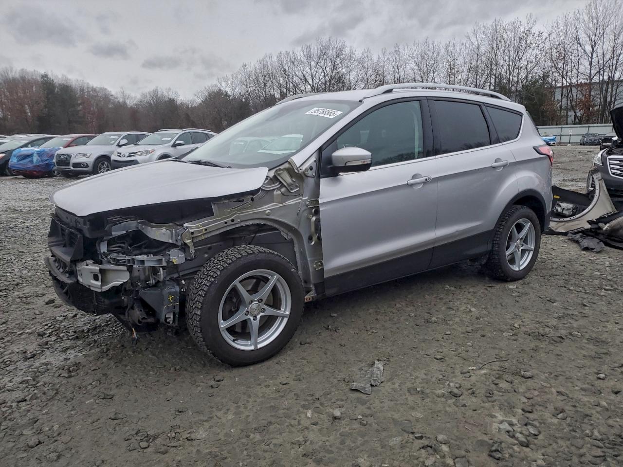 FORD ESCAPE TITANIUM