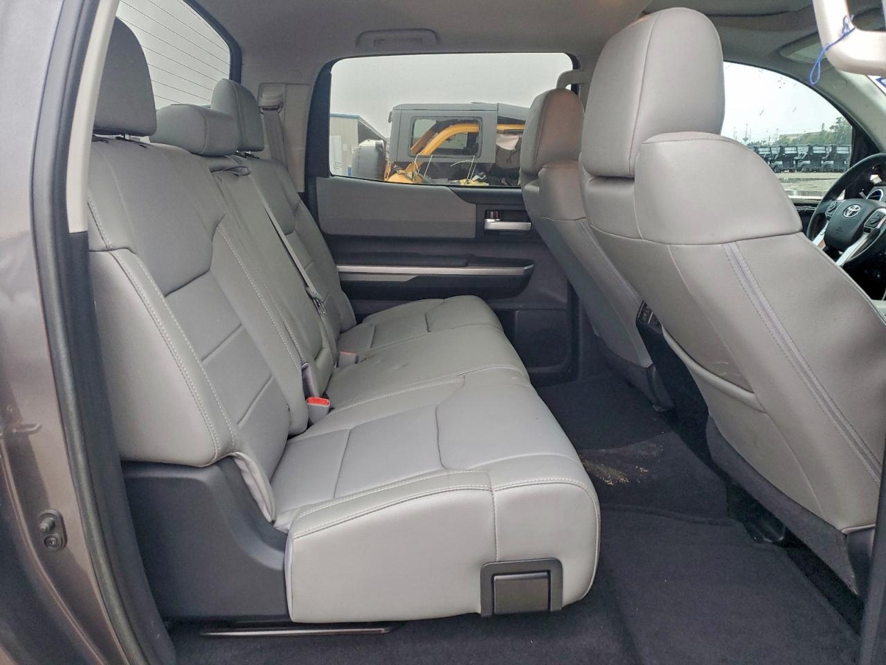 TOYOTA TUNDRA CREWMAX LIMITED