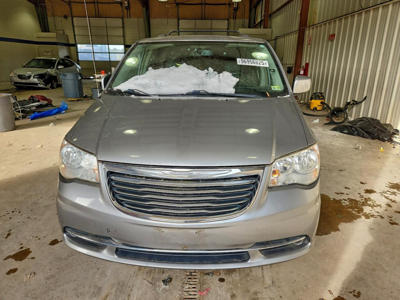 CHRYSLER TOWN & COUNTRY TOURING