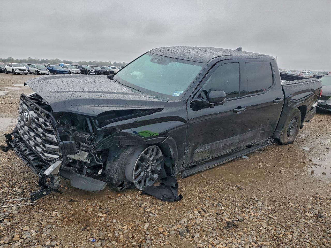 TOYOTA TUNDRA CREWMAX PLATINUM