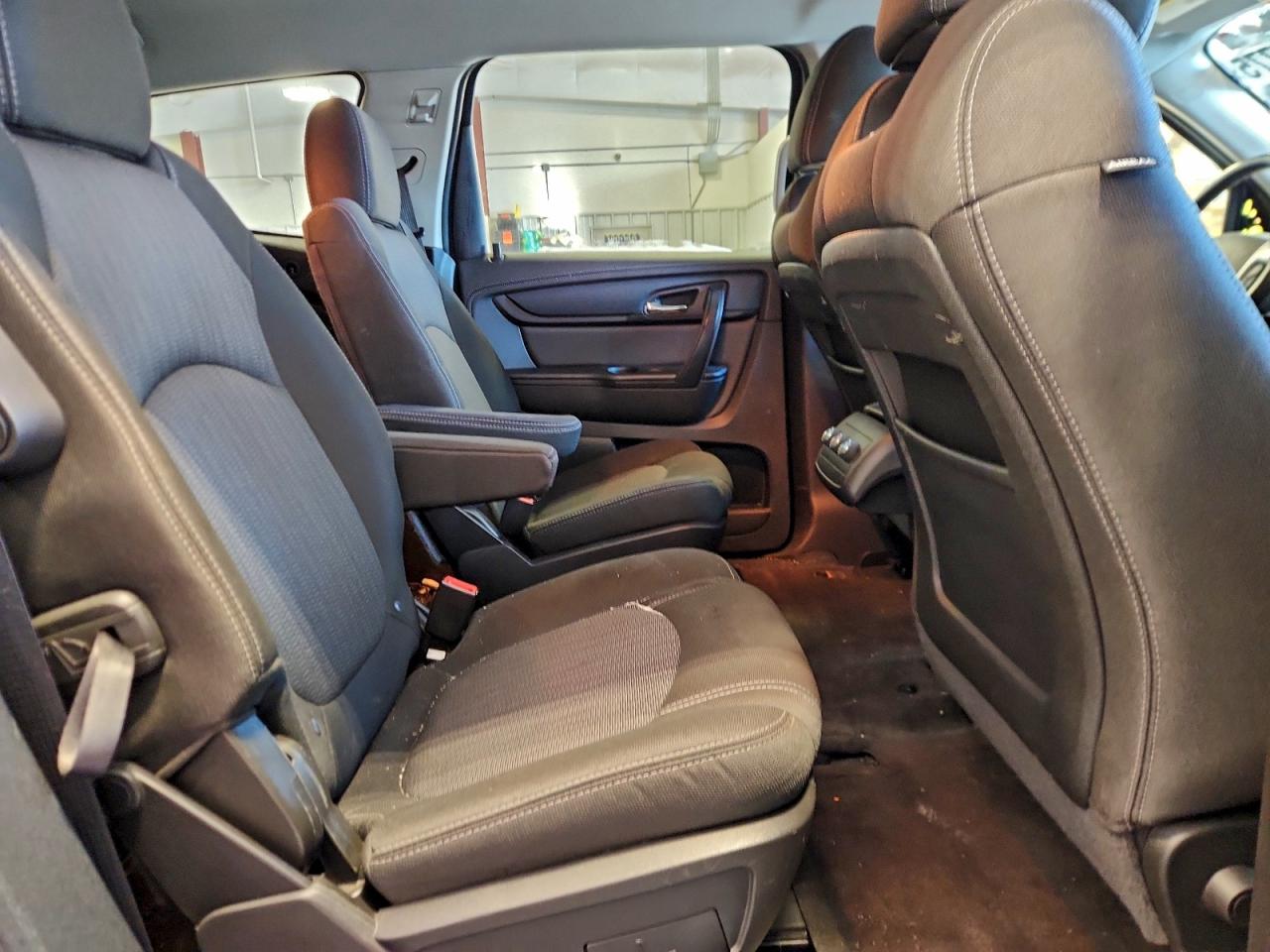 CHEVROLET TRAVERSE LT